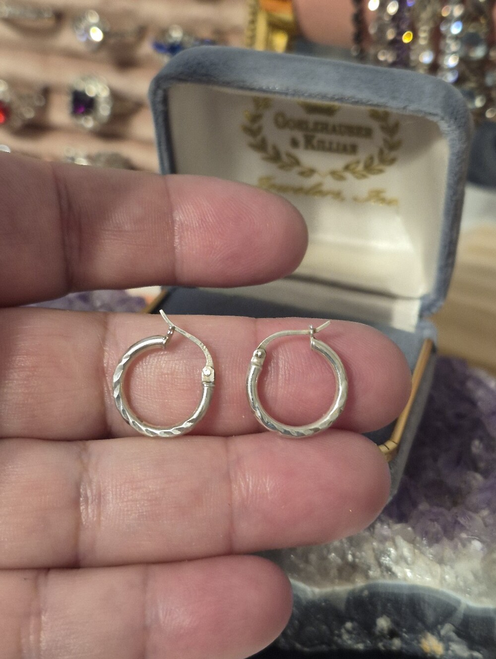 Vintage Ladies Dainty Etched 925 Sterling Silver Hoop Earrings